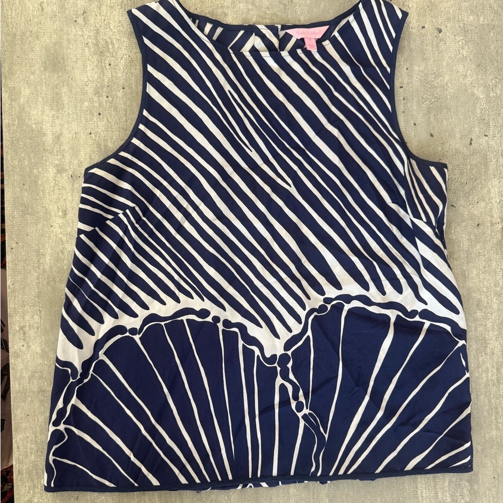 Lilly Pulitzer Navy and White Graphic Shell Tank